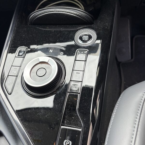 Kia Niro interior deep clean exterior decontamination polish ceramic coating 04 by V-Power Mobile Detailing
