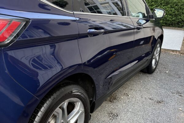 Ford Edge interior exterior reset by V-Power Mobile Detailing image 8