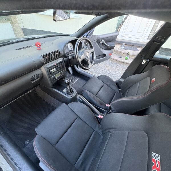 2004 SEAT Leon Cupra R detailing project image 6